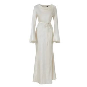 Vestido Jacquard color Champán de manga larga y cuello alto